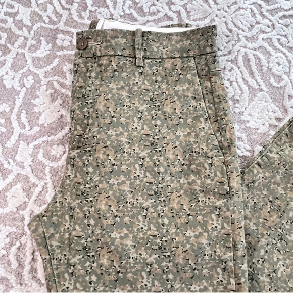 Levi’s Men’s 513 Slim Straight Camo Khaki Pants - Picture 5 of 15